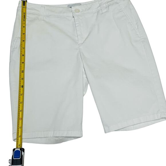 Liz Claiborne Flat Front Bermuda Shorts, White, Size 6 Petite - Picture 8 of 9